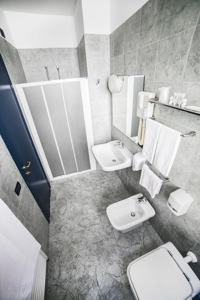 Hotel Byron Montecatini-Terme Esterno foto